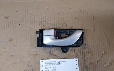 Hyundai Sonata 2006 manija de puerta interior delantera izquierda plateada #210273 Foto 1 de 4