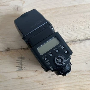 Canon EF 430EX Mark II Speedlite Flash / Flashgun For EOS DSLR Cameras - Picture 1 of 1