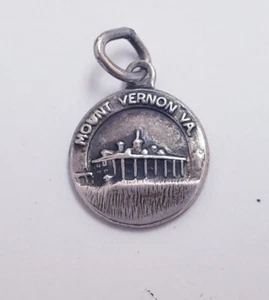 VINTAGE MT. VERNON CHARM, STERLING SILVER SMALL SIZE FOR CHARM BRACELET - Picture 1 of 3