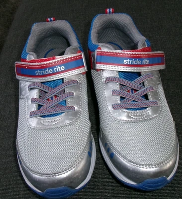 Tênis Stride Rite Kid's Boy's Blast Off prata/azul/vermelho iluminado tamanho 1W - Imagem 1 de 4