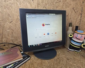 Sony SDM-HS94P Computer Colour Monitor - 2004 19" TFT Active Matrix LCD-Gosford - Picture 1 of 10