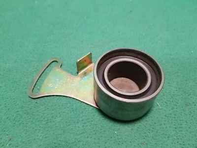 for LAND ROVER FREELANDER 1.8 LITRE 4 CYLINDER TIMING BELT TENSIONER LHP10015L - Image 1 of 4