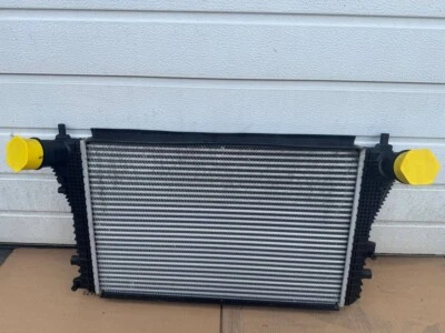 VW Caddy , Golf, Passat, Audi A3, Skoda Octavia Original VW Ladeluftkühler J034 - Bild 1 von 4