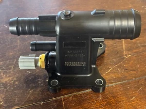 Tubo de distribución de agua 58QD41W para Ford Fusion 2013-2018 - Imagen 1 de 3