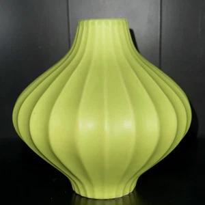 Jonathan Adler Lime Green Gourd Vase Handmade Peru 6.5" H x 5.5" W Vintage Rare - Picture 1 of 3
