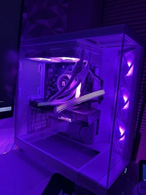 定制游戏 PC Build — 第 1/4 张图片