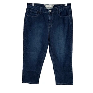 Levi's Women's Dark Wash Denim Capri Pants Size 12 Cropped Jeans - Picture 1 of 14