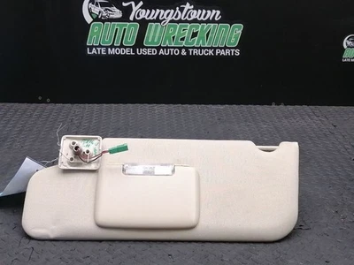 Driver Sun Visor Illuminated With Garage Door Opener Fits 07-10 MKX 1962173 Foto 1 de 4