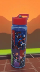 Avengers Borraccia Bambini 600ml Plastica Antiperdite Flip Cannuccia Supereroi Bevande B - Foto 1 di 10