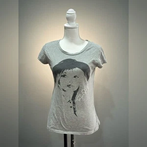 Camiseta gris Taylor Swift 2012 S/S talla M usada en excelente estado - Imagen 1 de 5