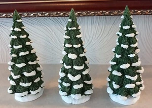 3 x Keramik Weihnachtsbäume stehende Figur Ornamente - Bild 1 von 3