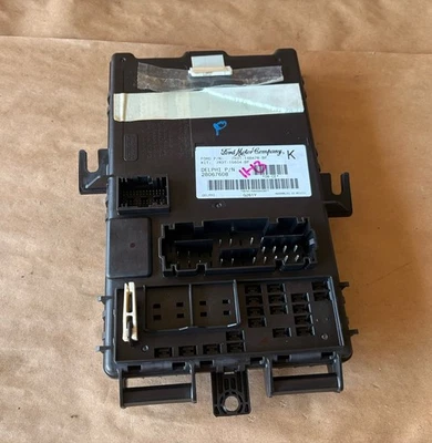 07-08 Ford Mustang Fuse Relay Box Body Control Module Unit BCM 7R3T-14B476-BF - Image 1 of 4
