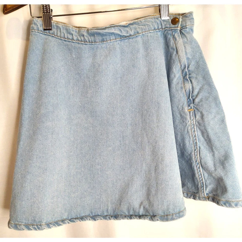 American Apparel Jeans Skater A Line Cheer Style Light Wash Denim Mini Skirt M - Image 1 of 4