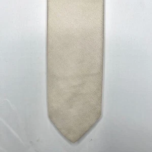 Vintage Unbranded Men’s Neck Tie 4 ¼” Textured Beige / Cream Polyester Business - Picture 1 of 10