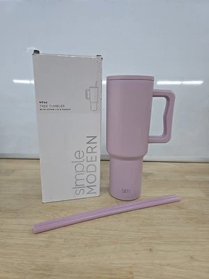 Vaso moderno simple de 40 oz con mango y tapa de pajita | Taza aislante reutilizable Stai Foto 1 de 4