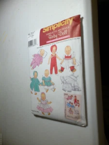 Ungeschnittenes Simplicity Schnittmuster # 4707 Baby Puppenkleidung in drei Größen: S-M-L - Bild 1 von 1