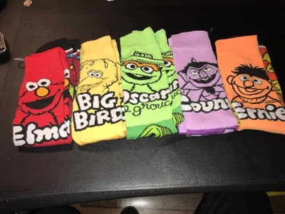 Sesame Street 6pk Crew Novelty Socks Sz 8-12 Age 14+ Ernie Cookie Count Oscar - Image 1 of 4