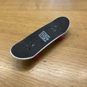 Tech Deck Fingerboard Skateboard Spielzeug - Bild 1 von 2