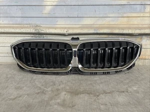 2016 2017 2018 Bmw 3 Series Grill W Shutter  Used Oem - Picture 1 of 14