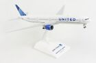Boeing 777 (777-300, 777-300ER) United Airlines 1/200 Scale Airplane Model