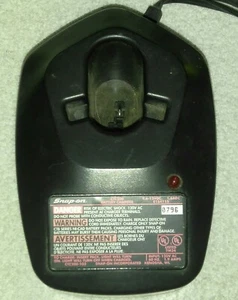 Snap-On CTC 200 Battery Charger 9.6-12VDC, 1.6ADC E154155  - Picture 1 of 2