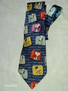 Peanuts Snoopy Tie - Picture 1 of 3