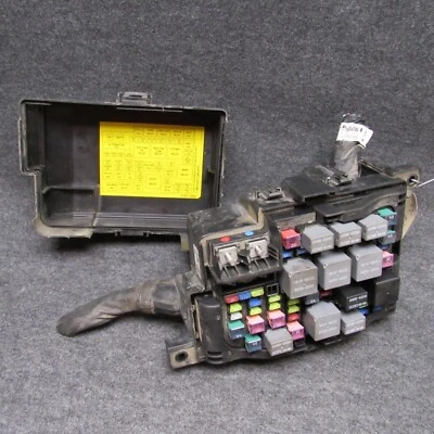 2006 Kia Optima 2.7 Automatic Underhood Main Fuse Box Relay Center OEM 69130 - Imagem 1 de 4