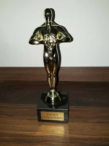 Goldene Sieger Statue mit Gravur - Bild 1 von 1