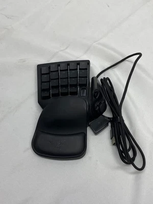 Razer Tartarus V2 (RZ07-02270100-R3U1) Chroma Gaming Keypad - Image 1 of 4