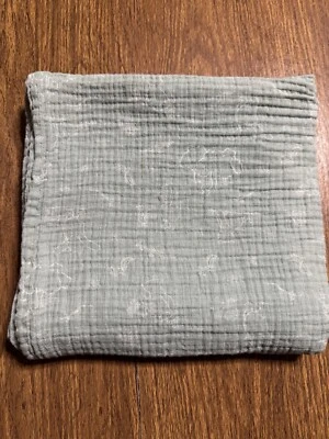 Manta Aden + Anais Winnie the Pooh Lechón Muselina Envoltura Bebé 45" X 45" Verde Foto 1 de 4