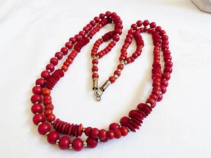 Collar de cuentas rojo de dos hebras de moda artesanal 27"L - Imagen 1 de 7