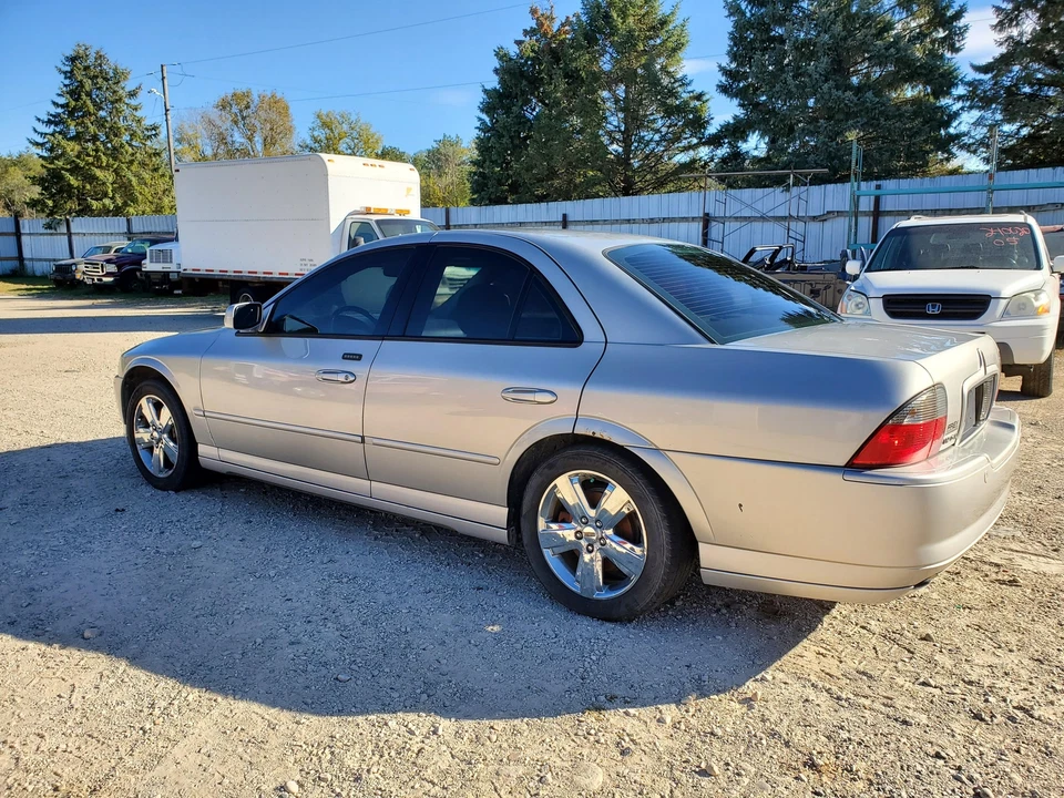 Conjunto portador trasero/diferencial (AT)(relación de 3,58) Lincoln LS 2003-2006 Foto 1 de 4