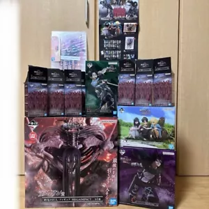 Set Completo Ichiban Kuji Attack on Titan - Le Figurine Rumbling dal Giappone - Foto 1 di 8