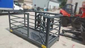 Arbeitskorb schwenkbar pneumatisch Euro Frontlader Arbeitsbühne Montagebühne - Bild 1 von 15