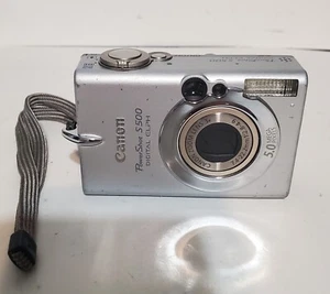 Canon PowerShot S500 Digital ELPH Digital Camera FOR PARTS - Picture 1 of 10