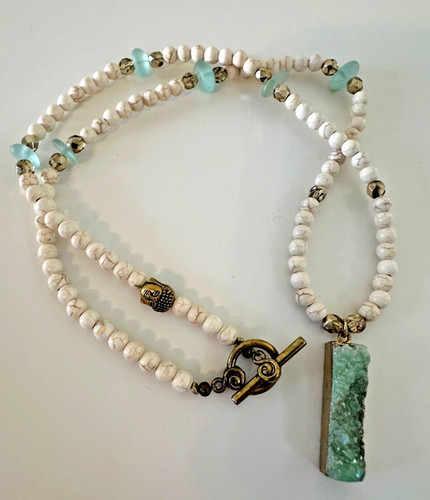 OFF WHITE Collana Testa di Buddha Perline Vetro Marino Duzzy Quarzo Acqua Off White 22" Splendida