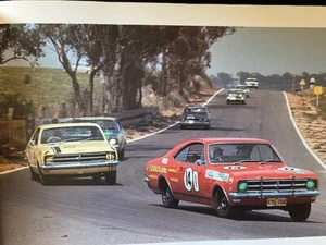 THE ULTIMATE MOTORING SHOWDOWN - HOLDEN THE GREAT YEARS / FORD VS HOLDEN - Picture 1 of 12