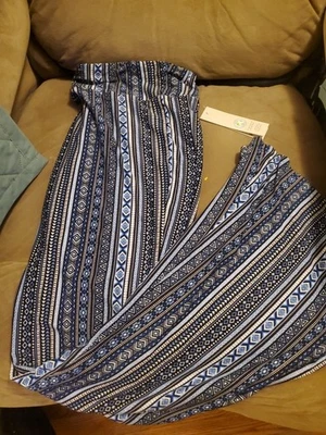 Pantalones acampanados para mujer No Boundaries estampado azul X grande 16/18  Foto 1 de 4