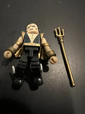 MINIMATES Namor Fantastic Four Series 8 Marvel Toys R Us FS - Imagem 1 de 4