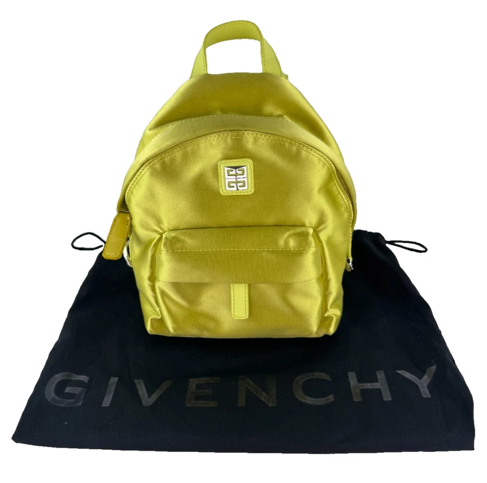 Mini mochila bolsa antipolvo Givenchy nueva con etiquetas 2024 auténtica mezcla de seda amarilla ácida 4G satinada Foto 1 de 4