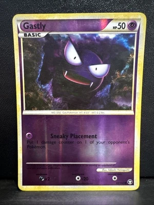 Gastly 63/102 Reverse Holo Triumphant LP - - Image 1 of 3