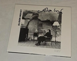 Alison Moyet - Key (2024) SIGNIERTE/AUTOGRAMMIERTE CD - Bild 1 von 1