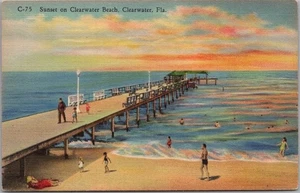 Postal de Clearwater, Florida "Puesta de sol en Clearwater Beach" Curteich LINO c1937 - Imagen 1 de 2