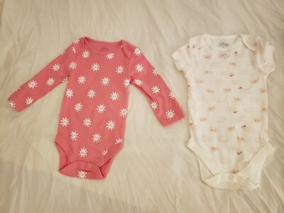 Little Wonders 6-9 Meses Bebé Niña Ropa Conjunto de 2 Bodys Manga Larga, Corta Foto 1 de 4