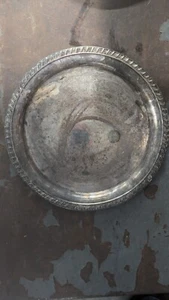 Placa redonda de plata WM Rogers 171 - Imagen 1 de 4