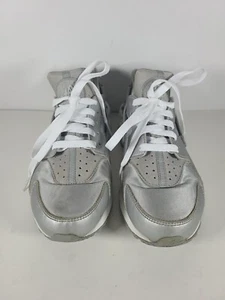 Nike AIR Huarache SE Women's Running Shoes Atmosphere Grey 859429-002 Size 8 - Picture 1 of 8