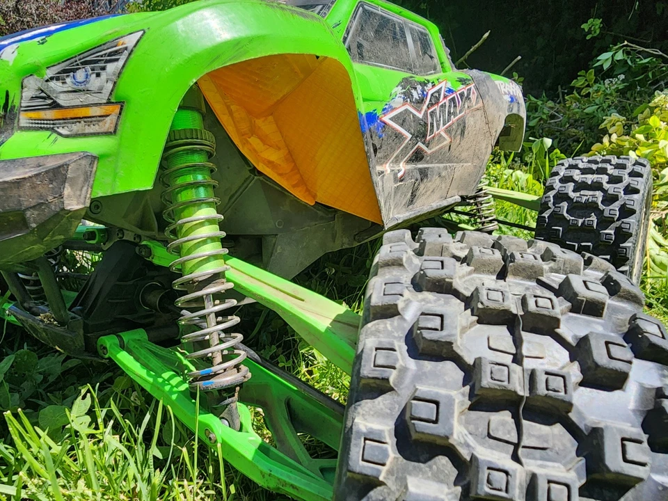 Traxxas Xmaxx Front Mudguard - Orange - Image 1 of 1