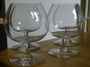BACCARAT 4 GLAS VERKOSTUNG COGNAC AUS KRISTALL MODELL PERFEKTION ht 11,5 cm - Bild 1 von 8