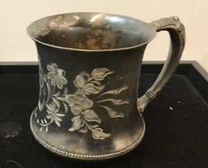 Taza vintage Middletown Plate Co. Cuádruple placa de plata con monograma “P” - Imagen 1 de 11