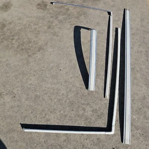 OLDSMOBILE CUTLASS VINYL TOP TRIMS 1980 - Picture 1 of 3